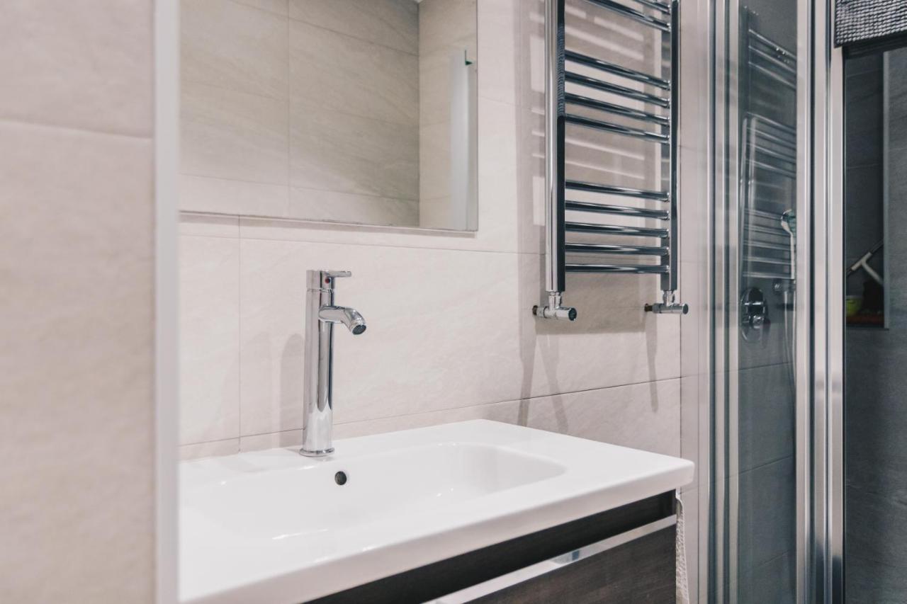 Plaza Nueva Apartment By People Rentals Bilbao Esterno foto