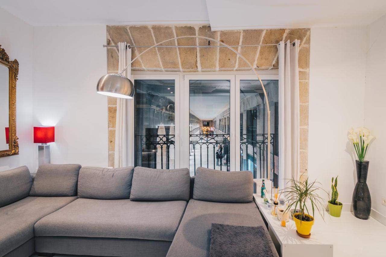 Plaza Nueva Apartment By People Rentals Bilbao Esterno foto